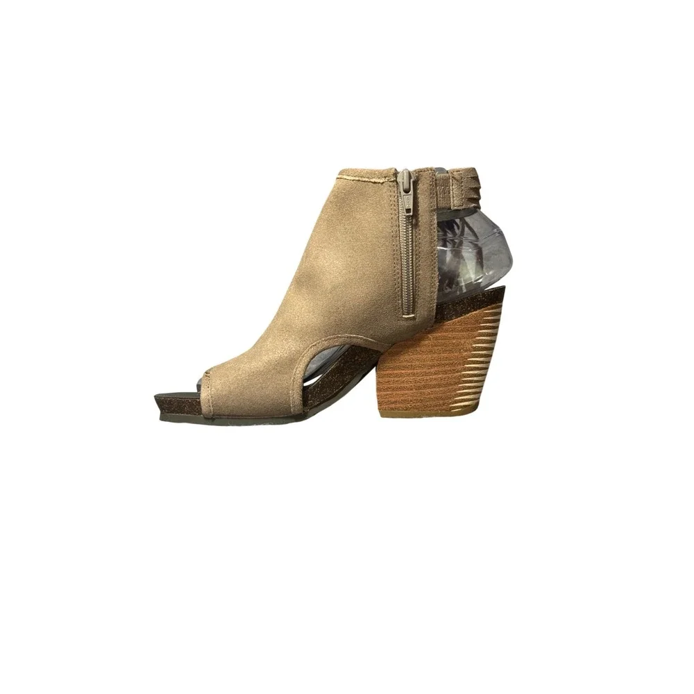 NWOT OTBT Nomadic Taupe Leather Fringe Peep Toe Wedge Booties W 7M Boho Sandals - Picture 3 of 8